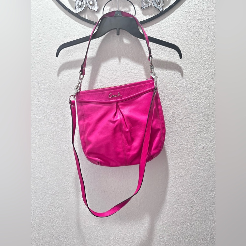 Pink Coach Hobo Bag - Picture 2 of 16